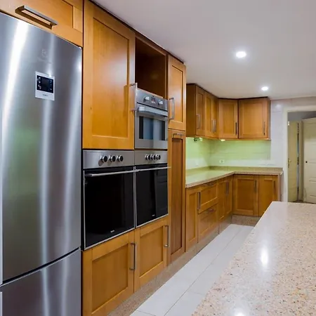 Freesia With Heated Pool And Air Conditionin Villa