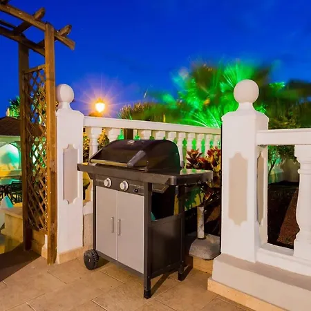 Freesia With Heated Pool And Air Conditionin Villa San Miguel de Abona