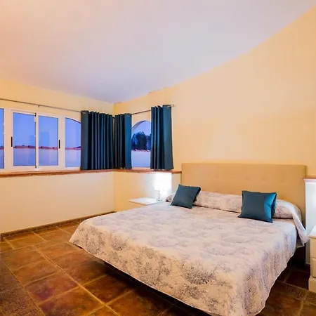 Freesia With Heated Pool And Air Conditionin San Miguel de Abona