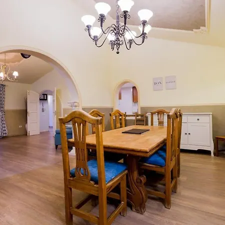 Villa Freesia With Heated Pool And Air Conditionin *